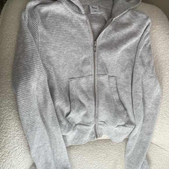 TNA Light Gray Textured HoodieNWOT - Picture 4 of 7